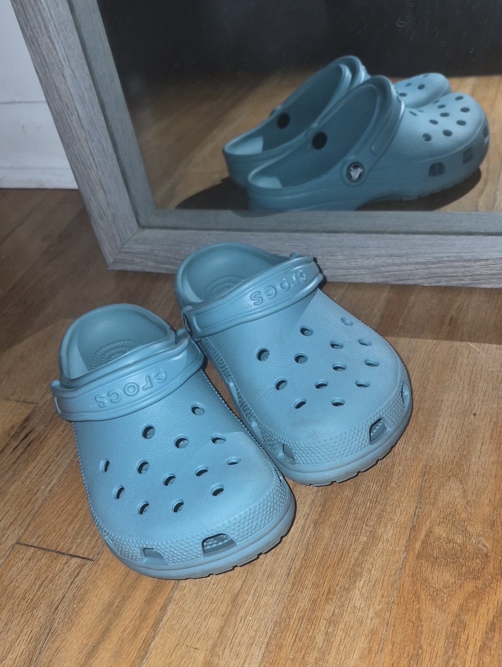 CROCS Classic Clog in Teal Blue M5W7